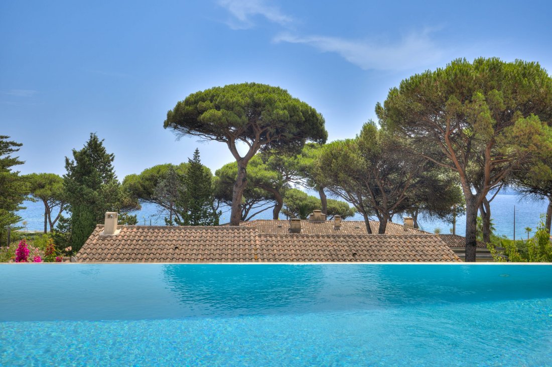 Villa à Ville-Les Saquedes-Le Bouillonnet, Sainte-Maxime, France 3 - 18789019