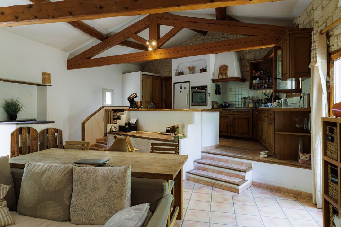 Casa en Saumane-de-Vaucluse, Provenza-Alpes-Costa Azul, Francia 2 - 18784866