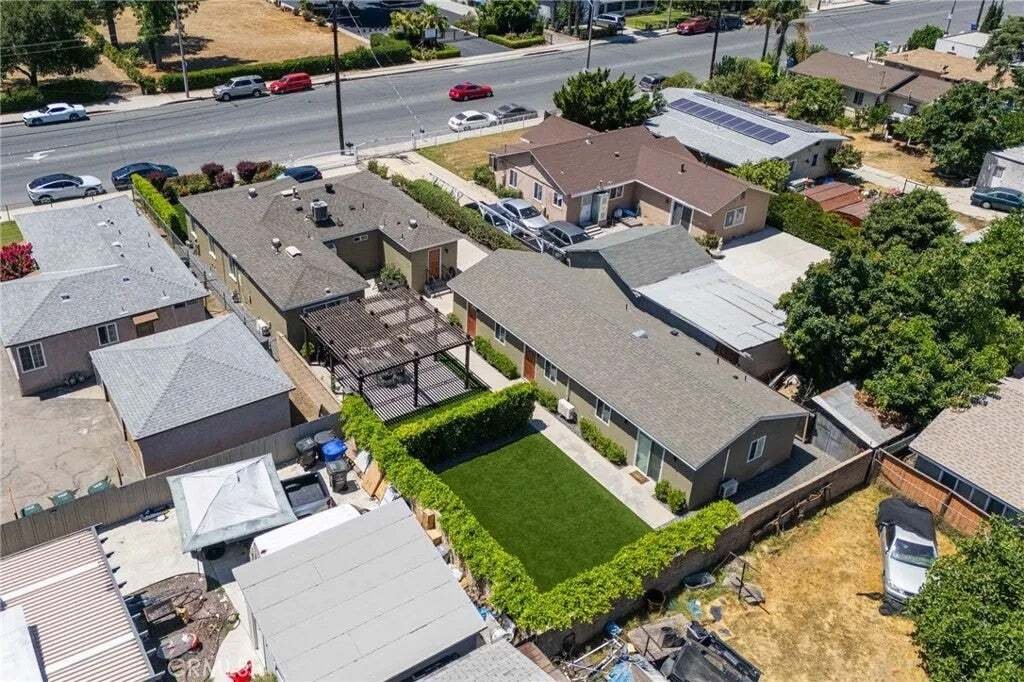 Condo in Pomona, California, United States 4 - 18783926