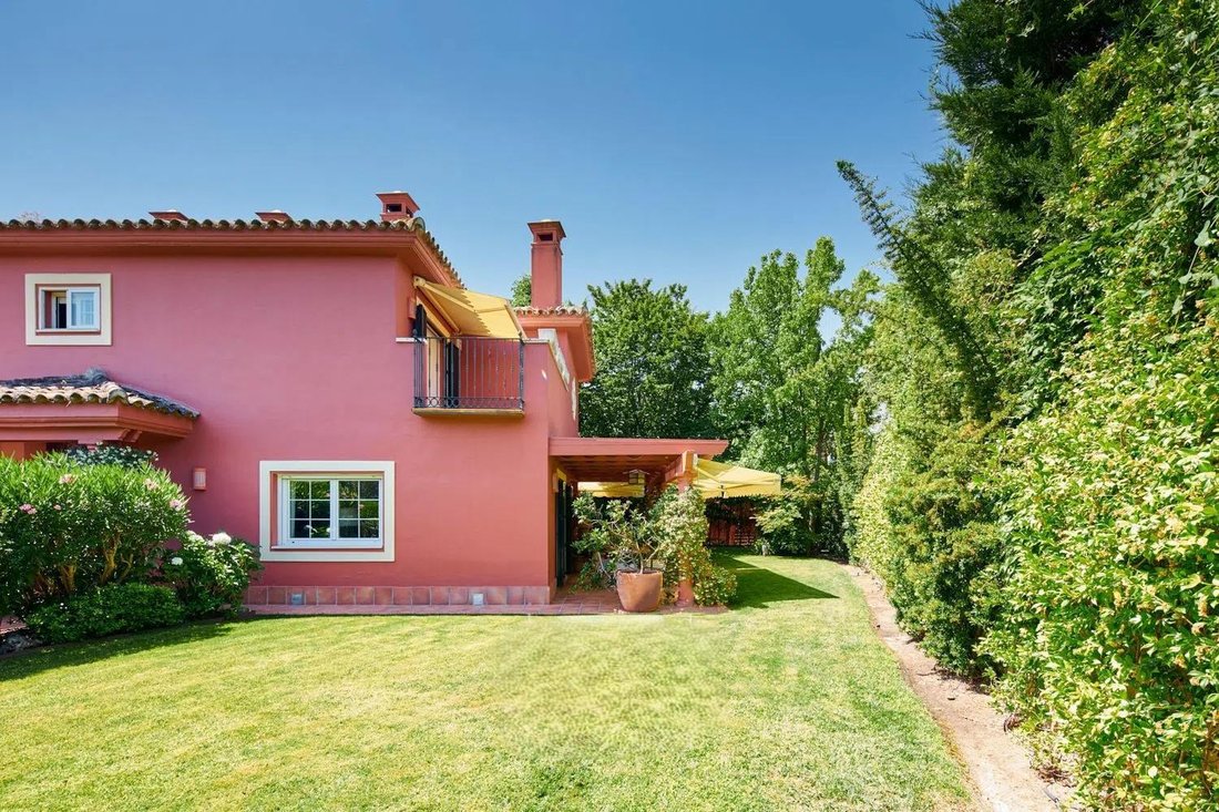 Villa in La Moraleja, Alcobendas, Comunidad de Madrid 2 - 18784019