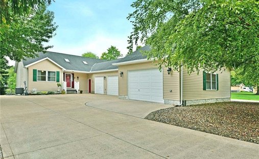House in Rock Creek, Ohio, United States 1