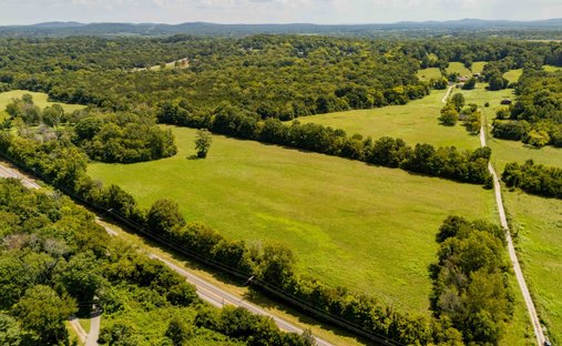 Land in College Grove, Tennessee, United States 1