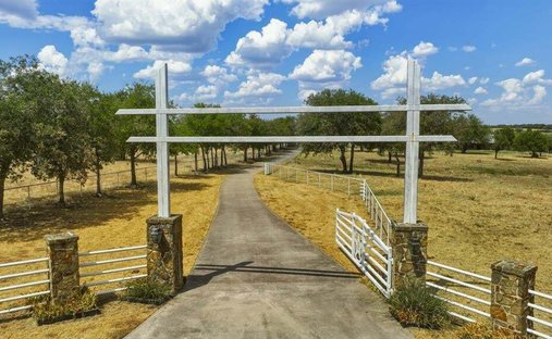 Farm Ranch in Krum, Texas, United States 1