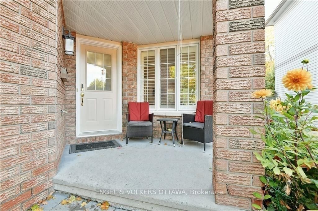 House in Ottawa, Ontario, Canada 2 - 18787834