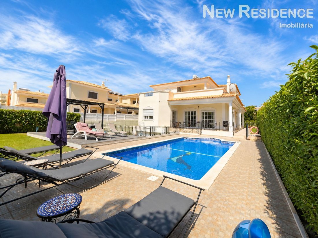 Villa in Olhos de Agua, Algarve, Portugal 1 - 18419848