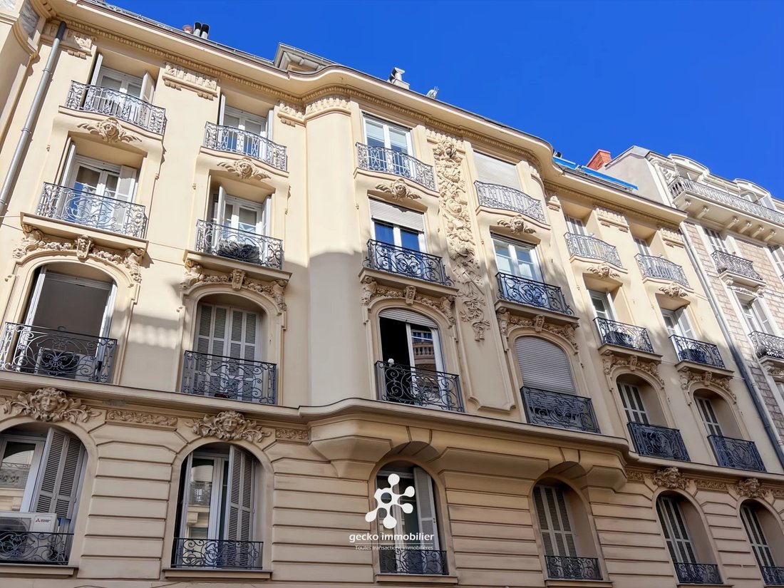 Wohnung in Nizza, Provence-Alpes-Côte d'Azur, Frankreich 1 - 18784684