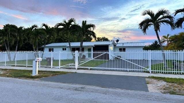 Maison à Miami, Floride, États-Unis 1 - 18786699