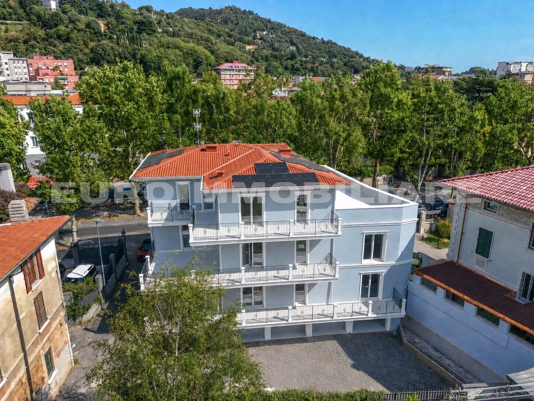 Appartamento a Brescia, Lombardia, Italia 1 - 15359275