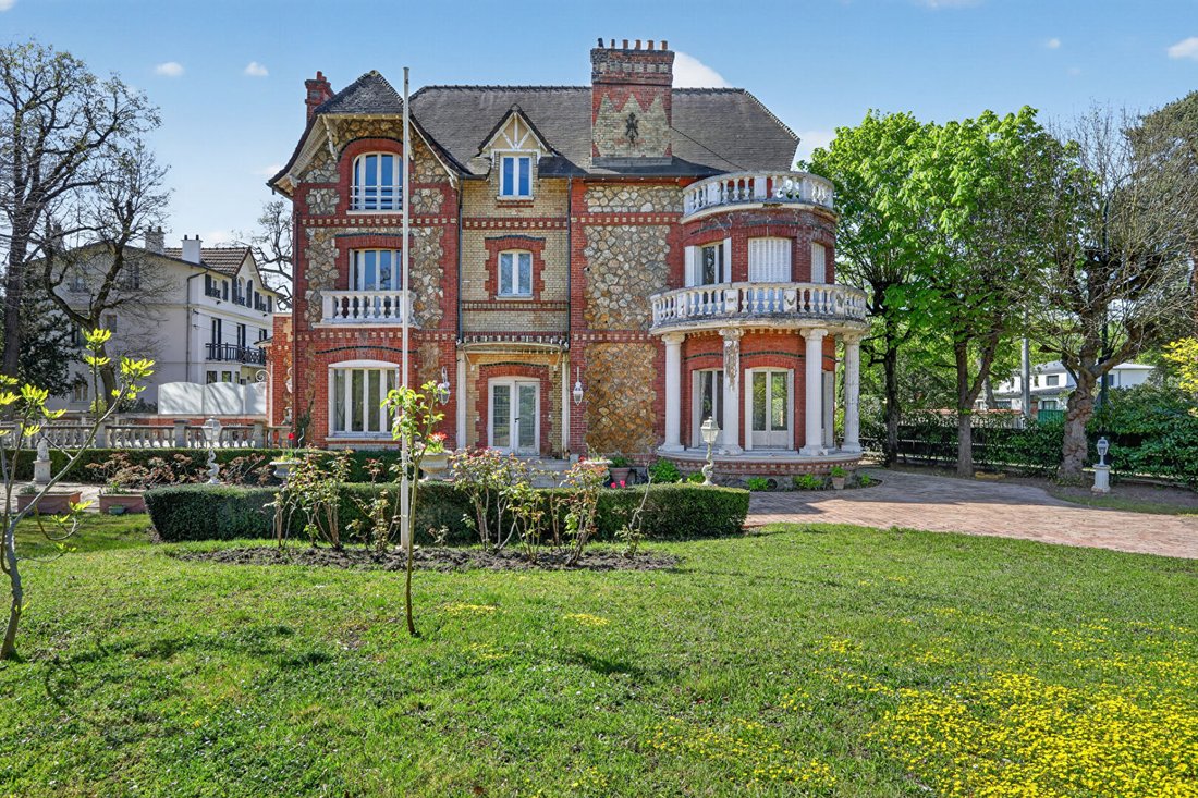 Villa in Le Vésinet, Ile-de-France, France 1 - 18788110
