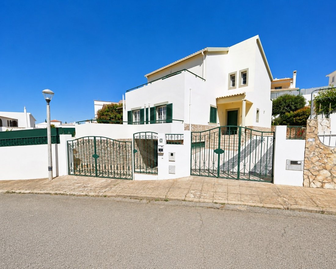 House in Loule (Sao Clemente), Algarve, Portugal 1 - 18788068