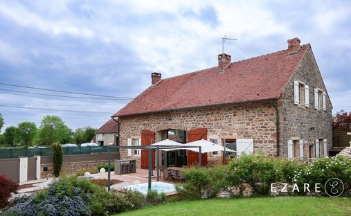 House in Montigny-Saint-Barthélemy, Bourgogne – Franche-Comté, France 1