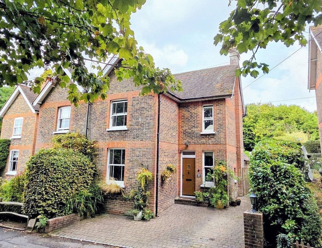 Casa a Horsted Keynes, Inghilterra 1 - 18784892