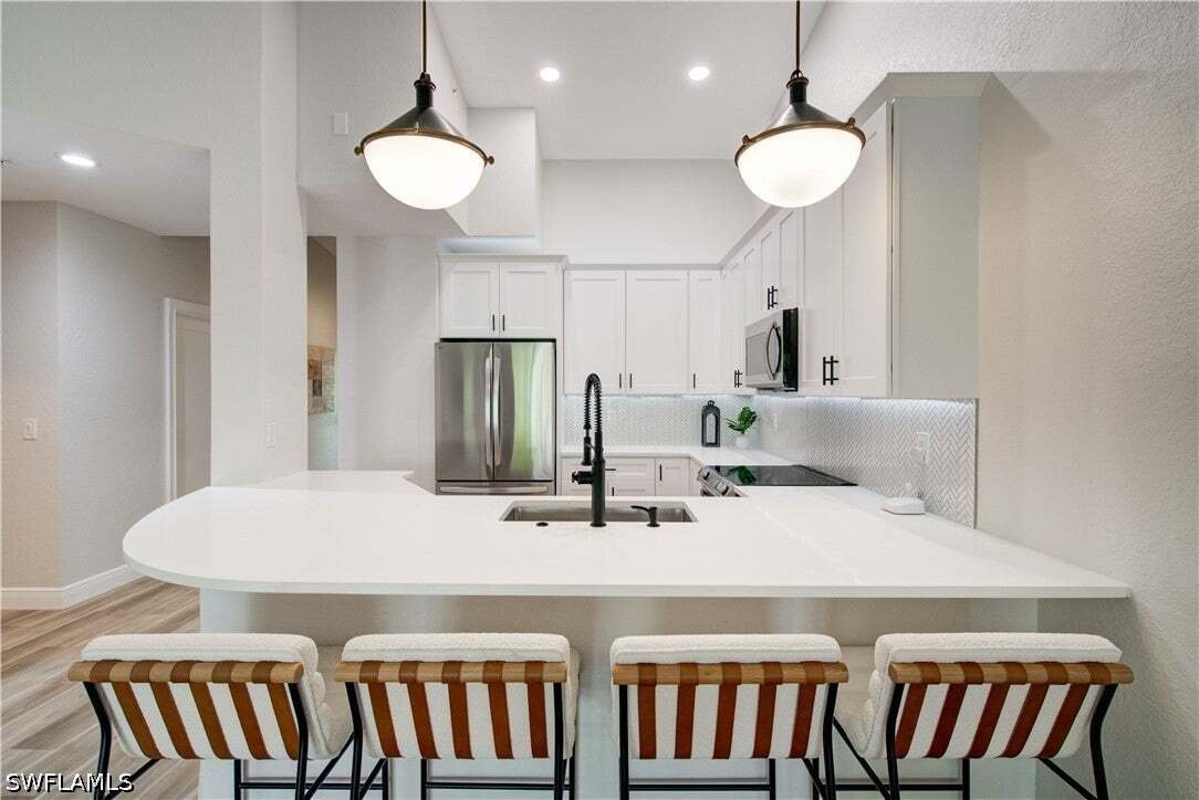 Condo in Naples, Florida, United States 3 - 18786331