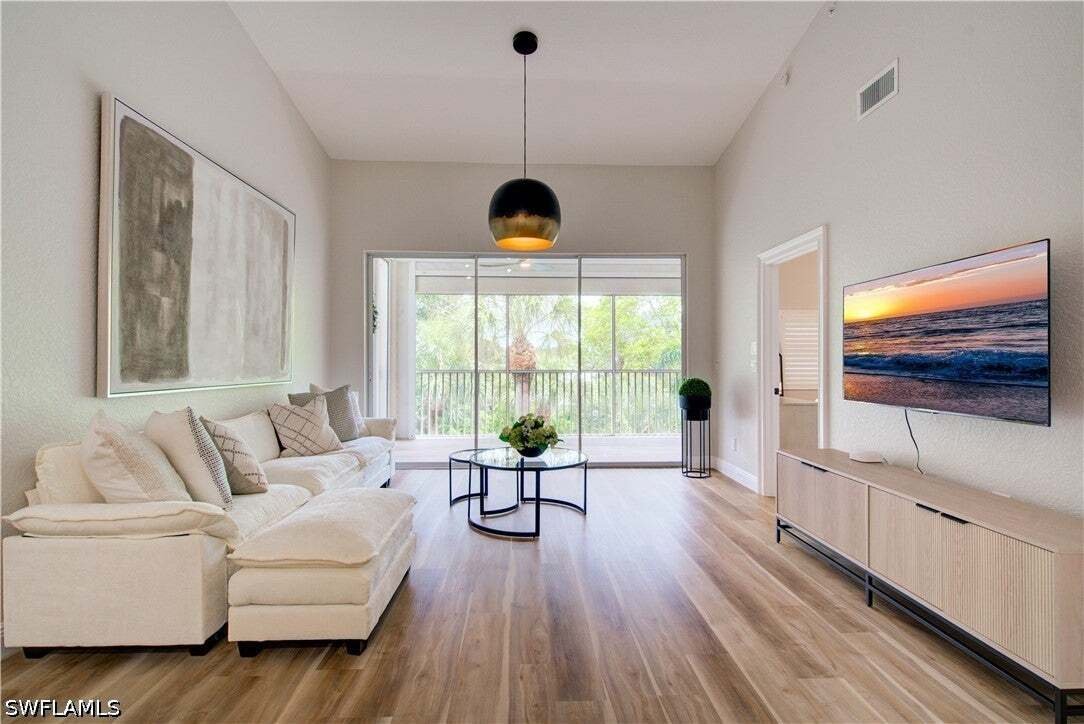 Condo in Naples, Florida, United States 5 - 18786331