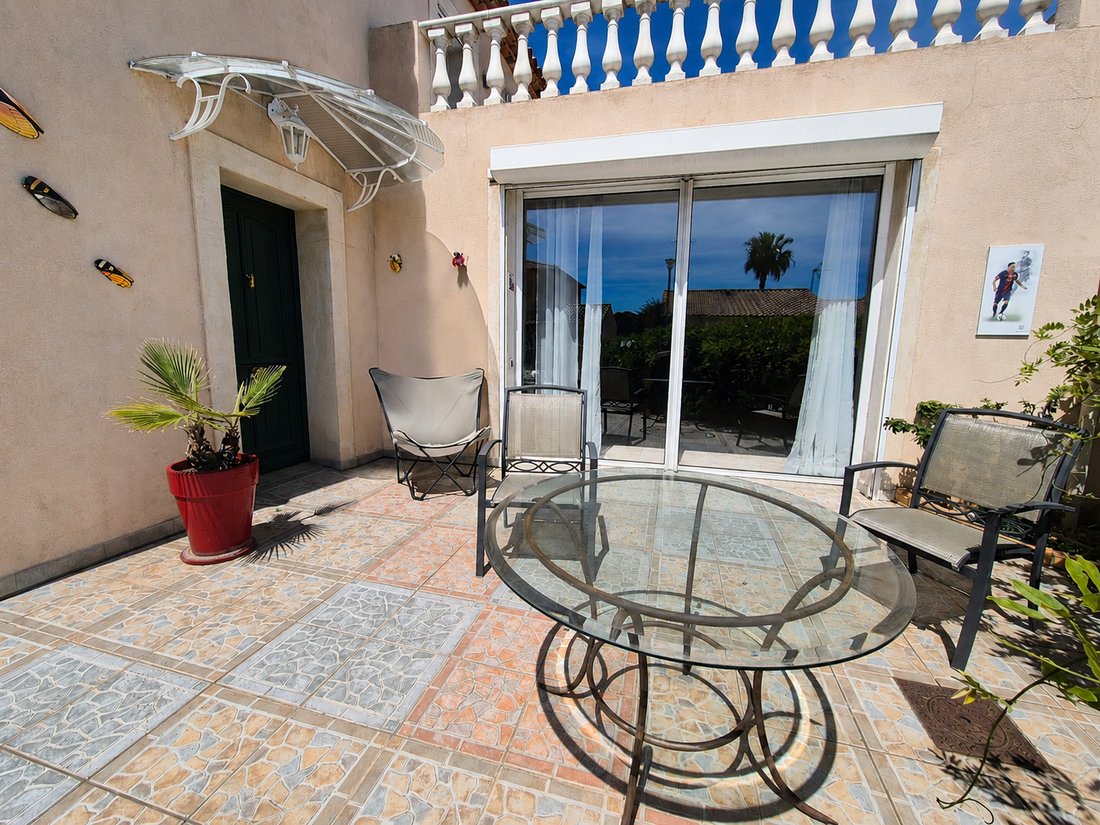 House in Hyeres, Provence-Alpes-Côte d'Azur, France 3 - 18787887