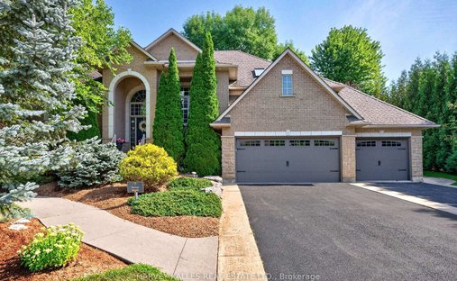 House in Brant, Ontario, Canada 1