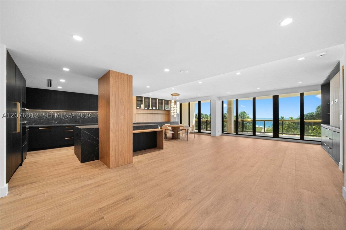 Condo in Bal Harbour, Florida, United States 1 - 18786679