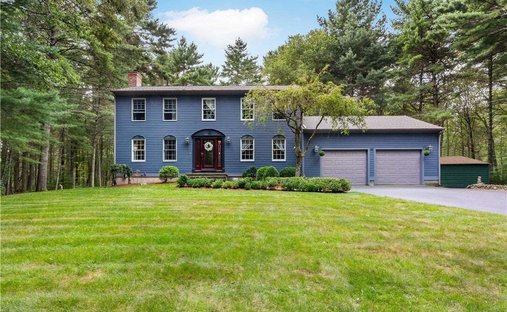 House in West Greenwich, Rhode Island, United States 1