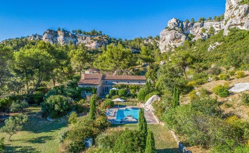 House in Les Baux-de-Provence, Provence-Alpes-Côte d'Azur, France 1