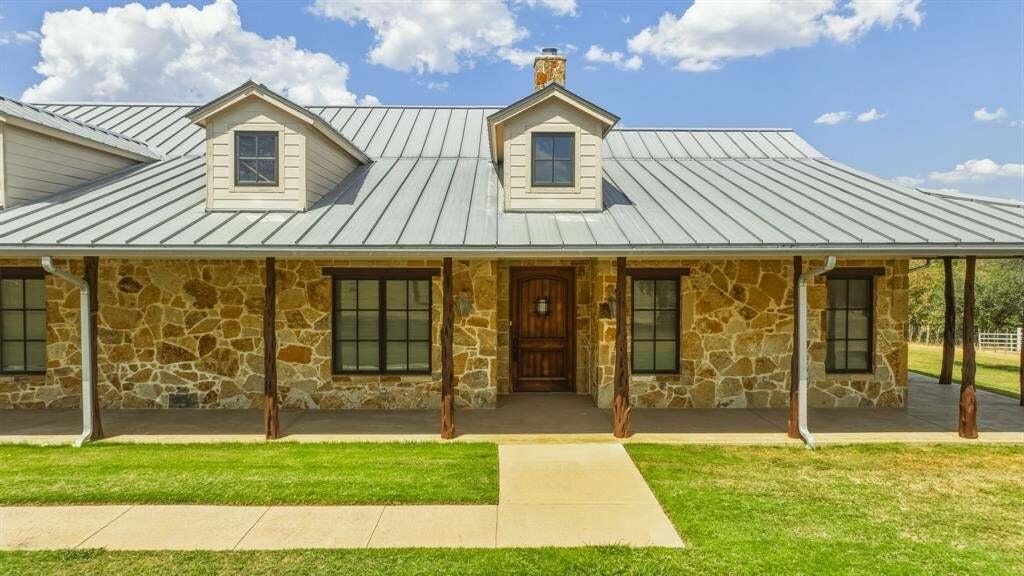 Corps de ferme à Krum, Texas, États-Unis 4 - 18784238