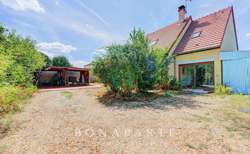 House in Garancieres, Ile-de-France, France 1