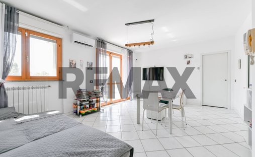 Appartement à Famagosta, Milan, Italie 1