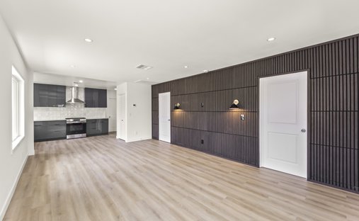 House in Signal Hill, California, United States 1