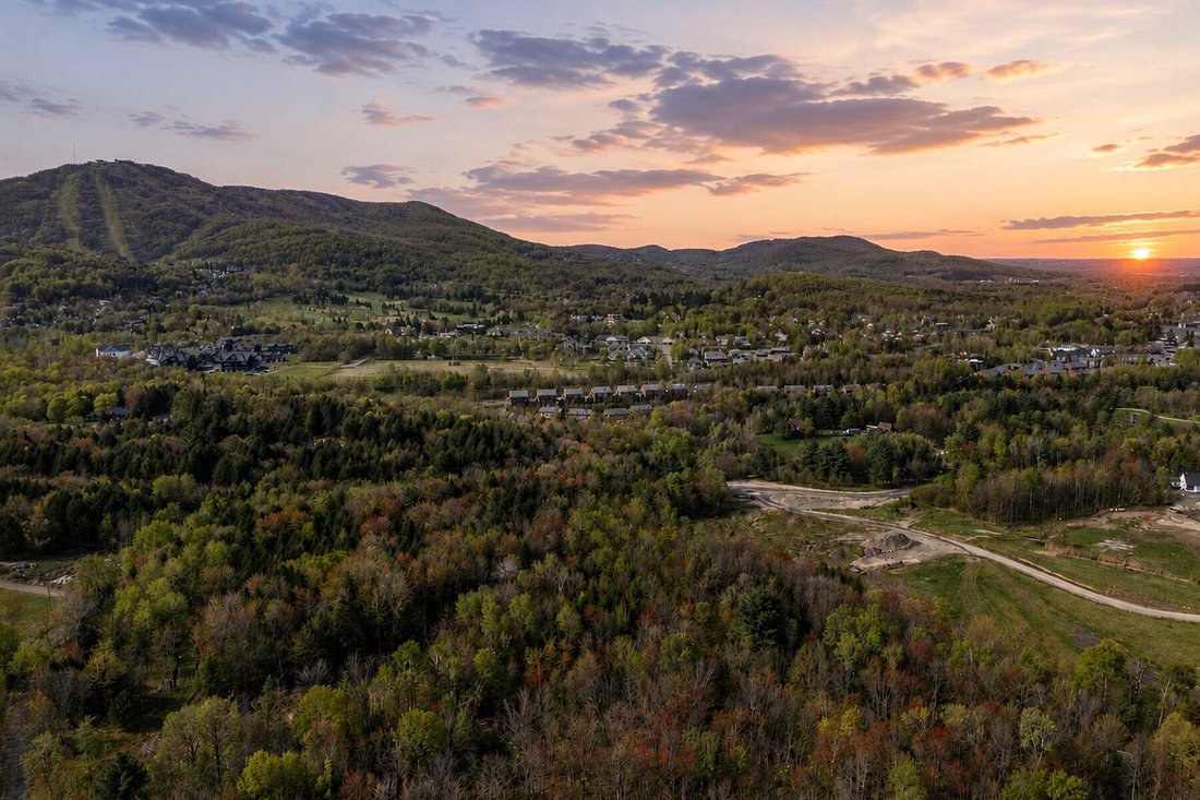 Land in Bromont, Quebec, Canada 1 - 15162464