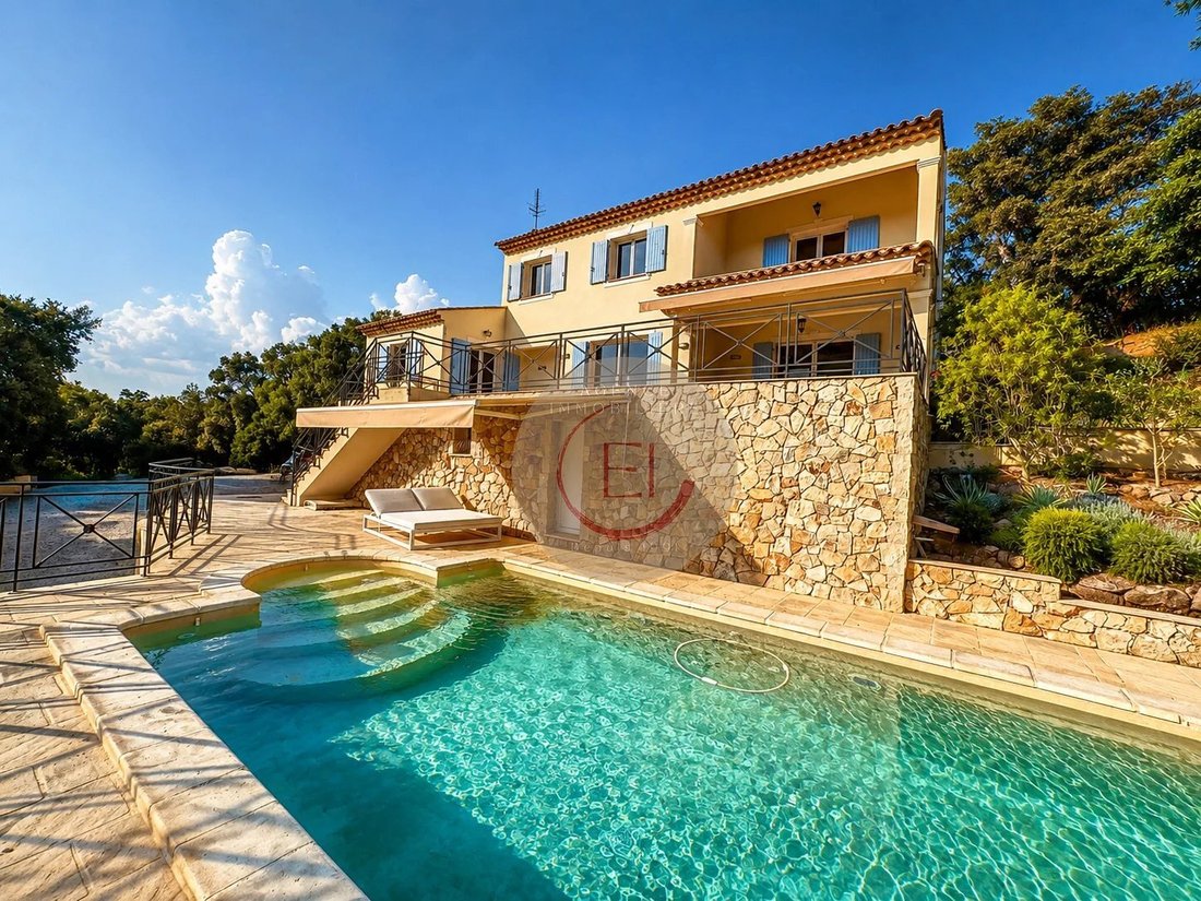 Villa in Les Adrets-de-l'Estérel, Provence-Alpes-Côte d'Azur, France 1 - 15936010