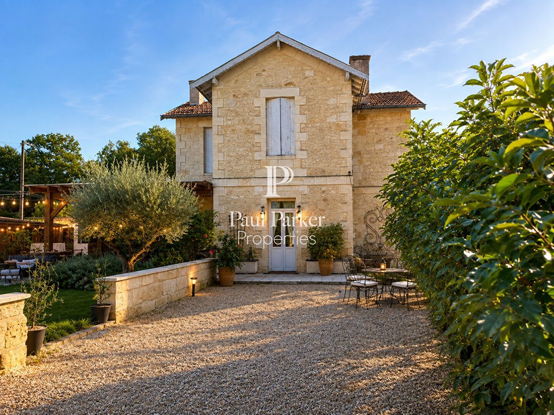 Villa a Libourne, Nuova Aquitania, Francia 2 - 18788138