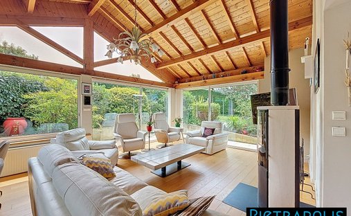 Haus in Chassagny, Beauvallon, Frankreich 1