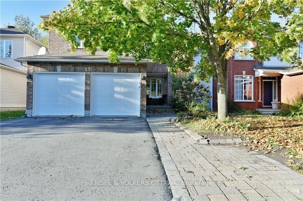 House in Ottawa, Ontario, Canada 1 - 18787834