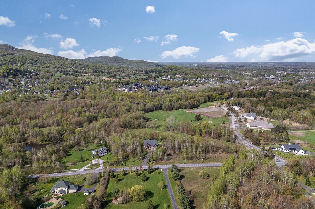 Land in Bromont, Quebec, Canada 5 - 15162464