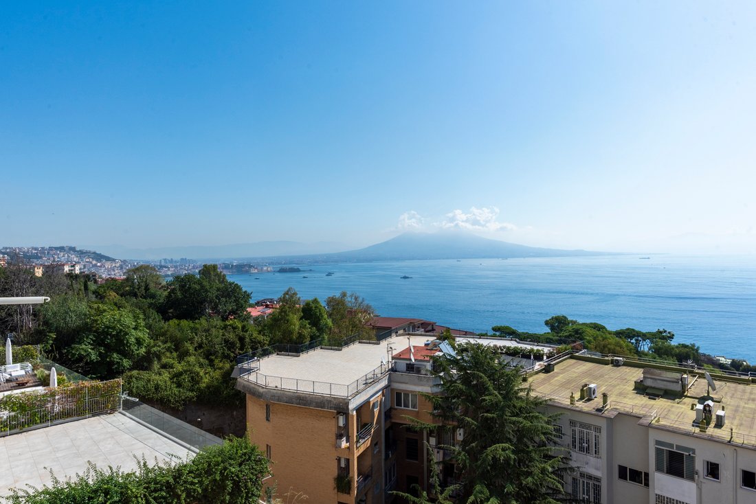 Apartment in Chiaia, Naples, Campania 5 - 15428696