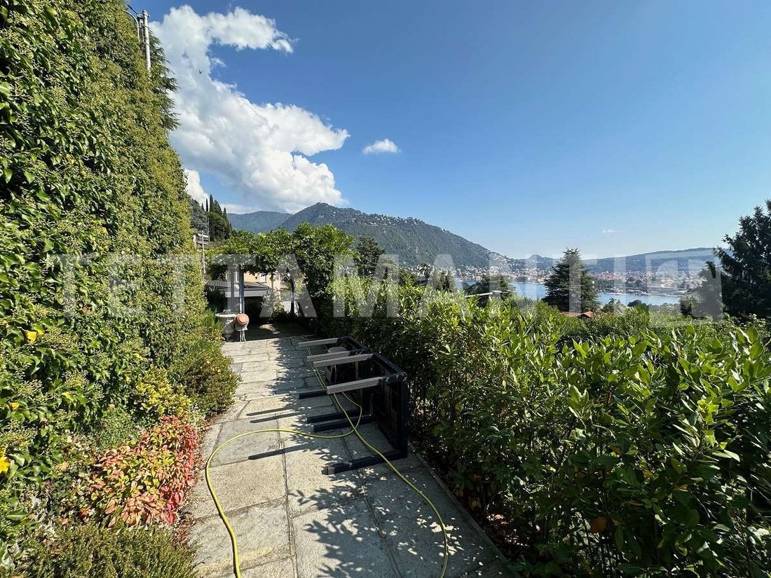Villa en Centro-Lago Occidentale, Como, Lombardía 1 - 18786712