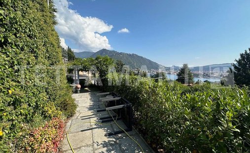 Villa en Centro-Lago Occidentale, Como, Lombardía 1