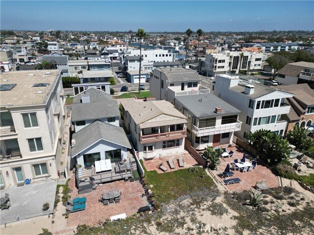 Huntington Beach, California, United States 3 - 18726083