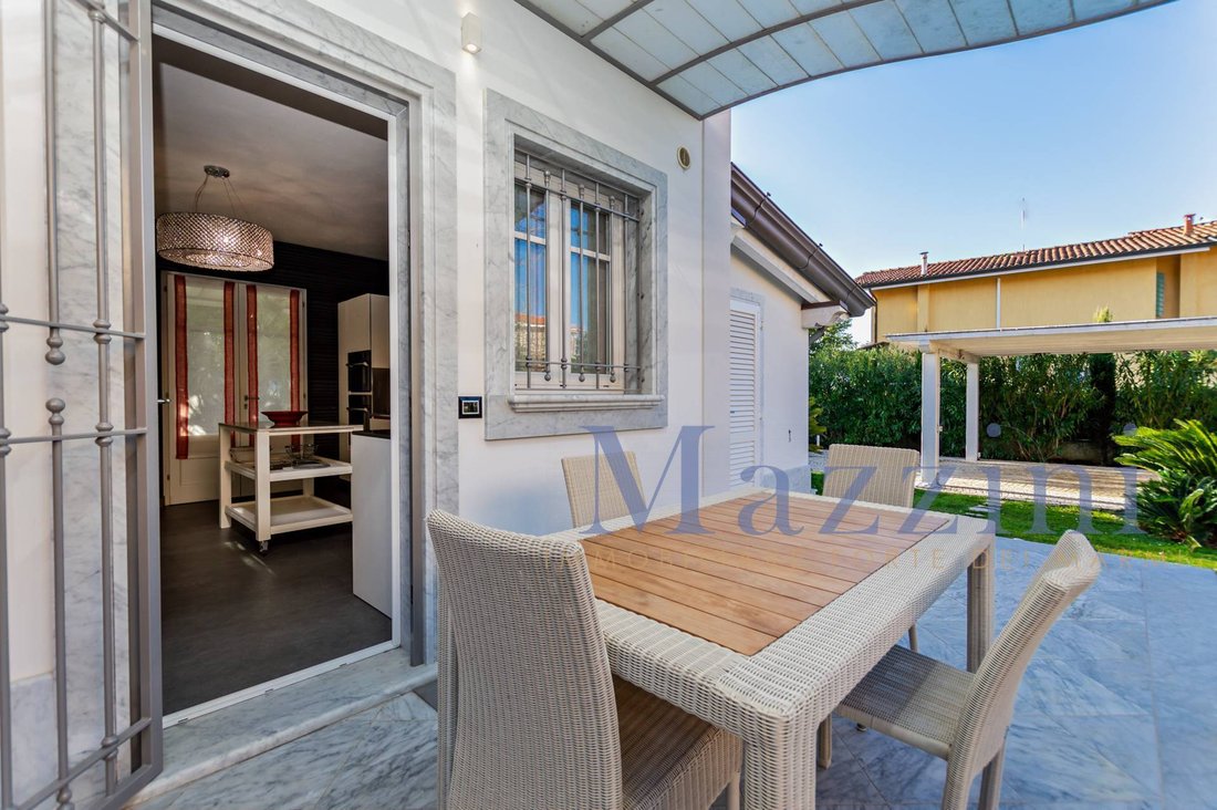 Villa en Vittoria Apuana, Forte dei Marmi, Toscana 4 - 18788786