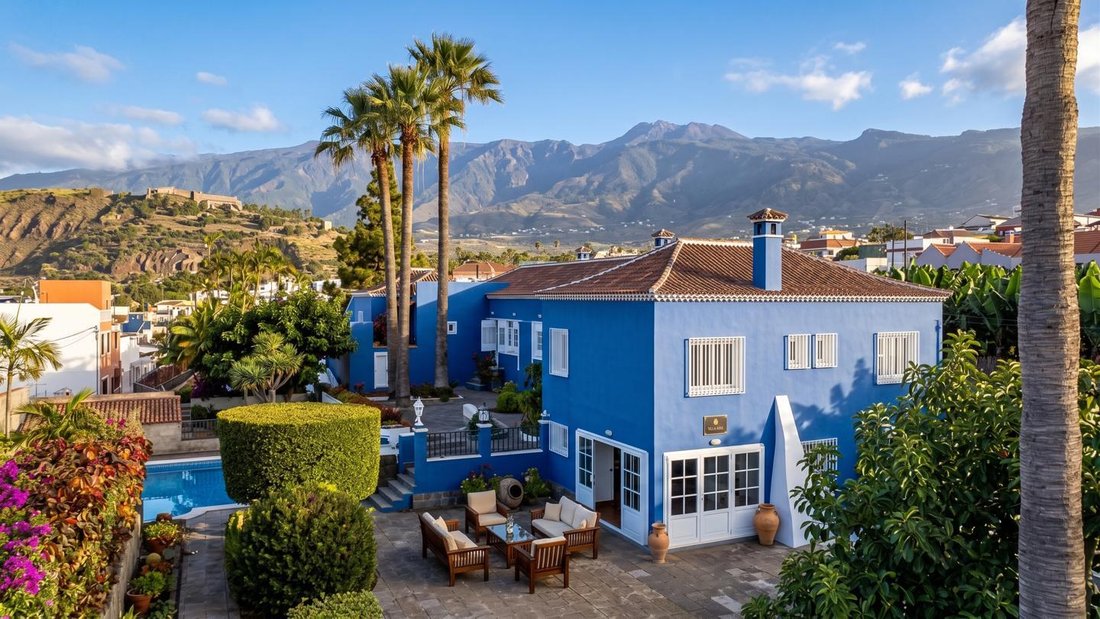 Villa in Puerto de la Cruz, Canary Islands, Spain 2 - 18786004