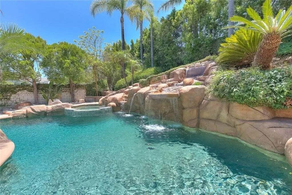 Condominio en Chino Hills, California, Estados Unidos 3 - 18787047