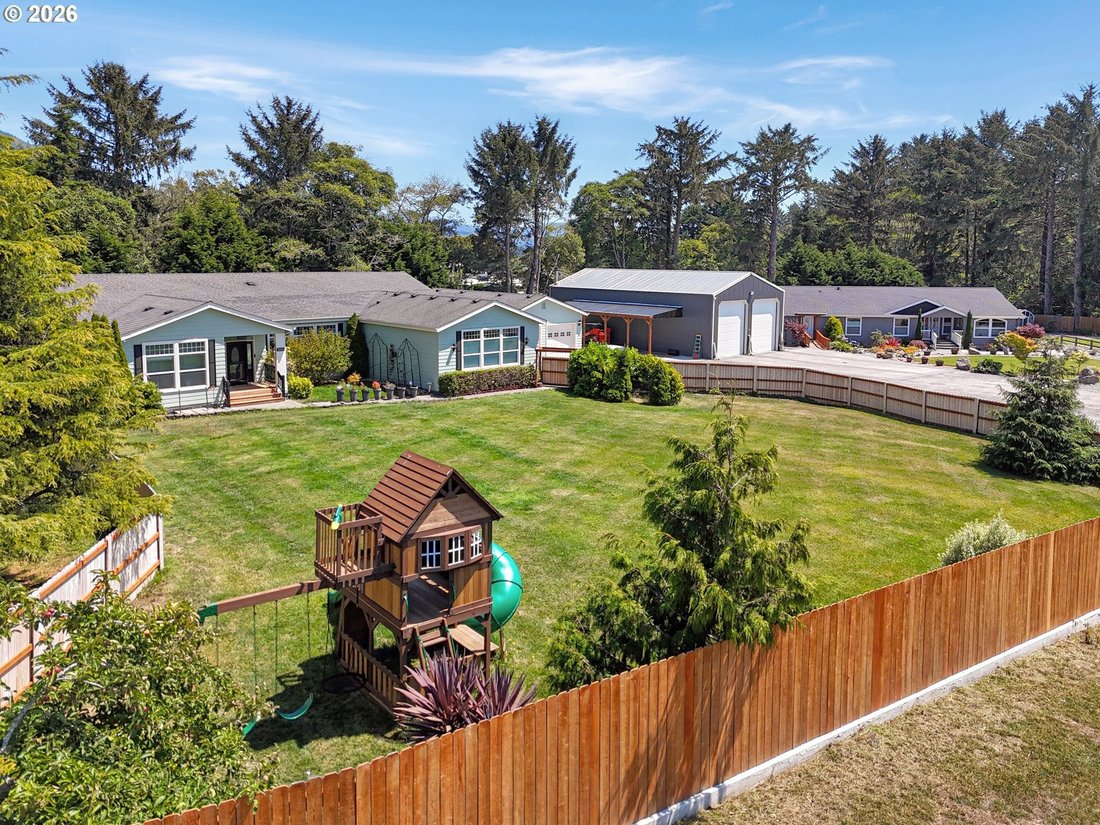 Brookings, Oregon, United States 3 - 18785470
