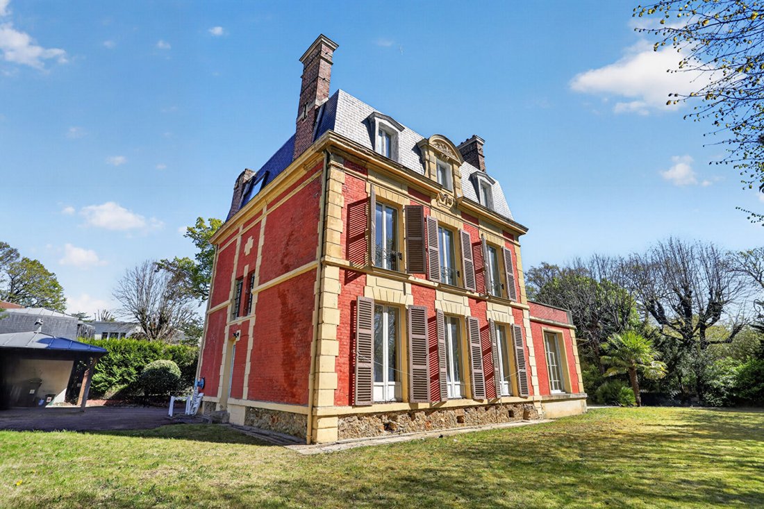 Villa in Le Vésinet, Ile-de-France, France 1 - 18788116