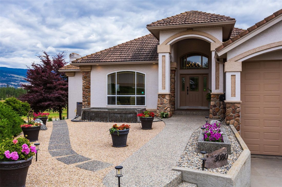 Casa en Kelowna, Columbia Británica, Canadá 3 - 18787595