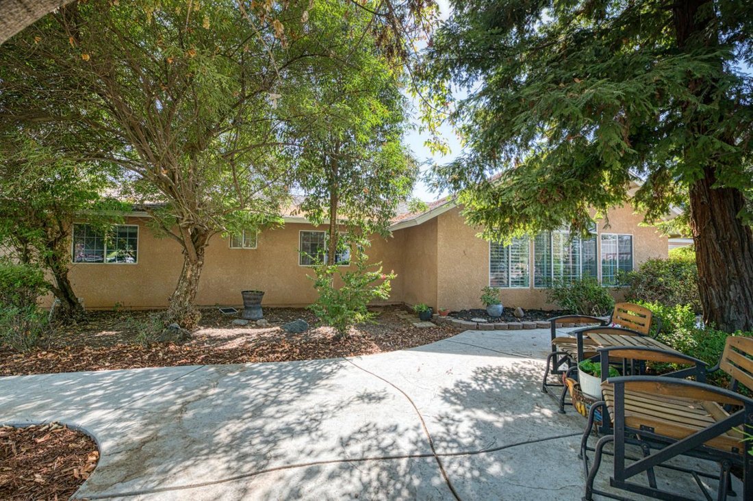 House in Sanger, California, United States 1 - 18789265