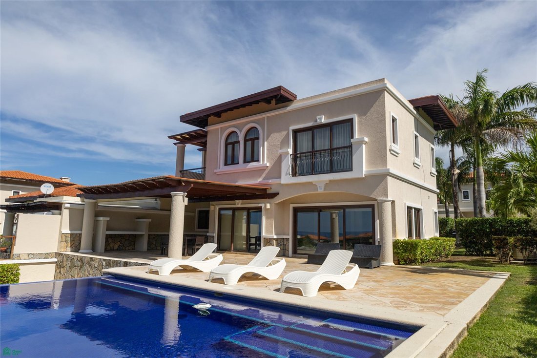 House in Pristine Bay, Bay Islands Department, Honduras 1 - 18789653