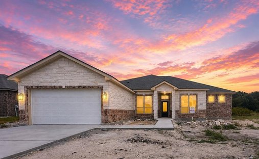 House in Lorena, Texas, United States 1