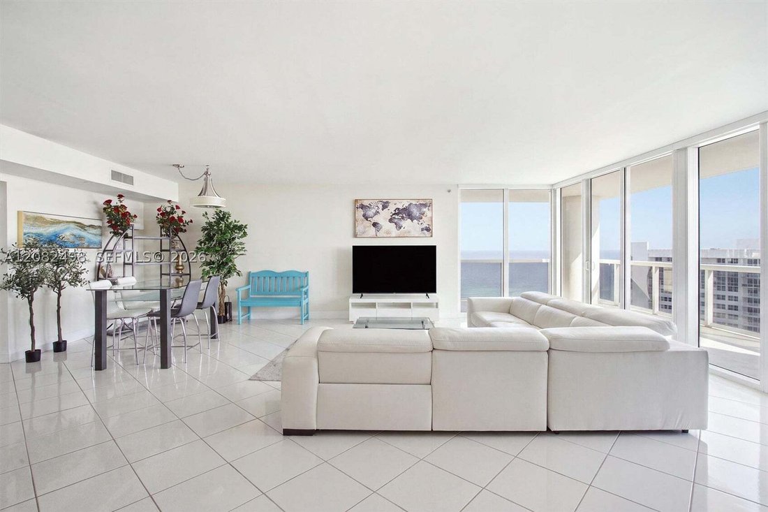Appartement à Hallandale Beach, Floride, États-Unis 3 - 18789725