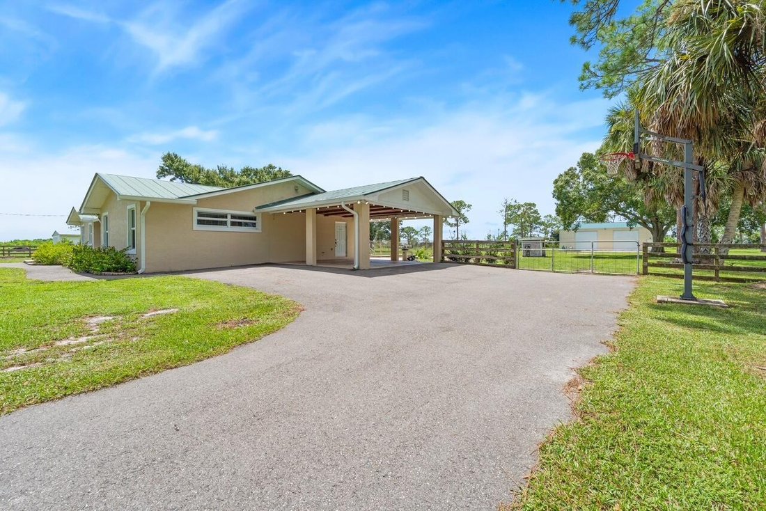 Haus in Indiantown, Florida, Vereinigte Staaten 2 - 18789801