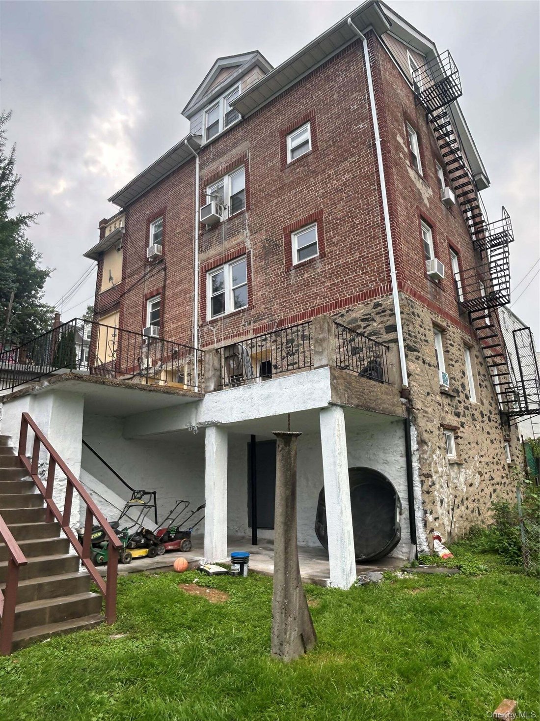Altro a Yonkers, New York, Stati Uniti 2 - 18789691