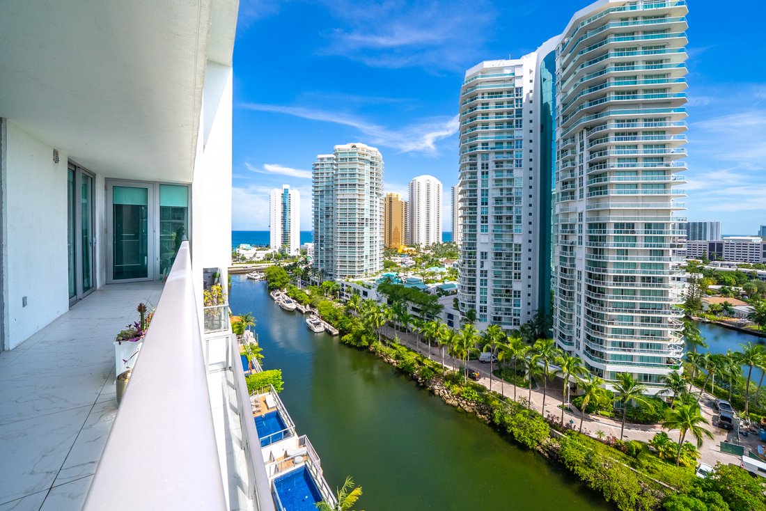 Condo in Golden Beach, Florida, United States 4 - 18789439